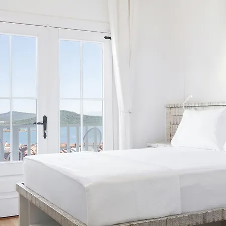 Pur Beyaz Szálloda 3*