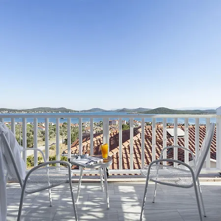 Pur Beyaz Szálloda 3*