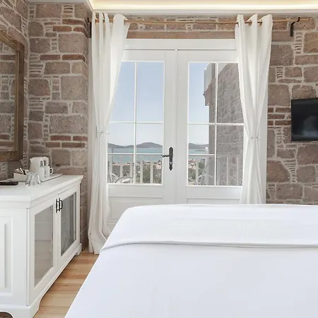 Pur Beyaz Szálloda 3*